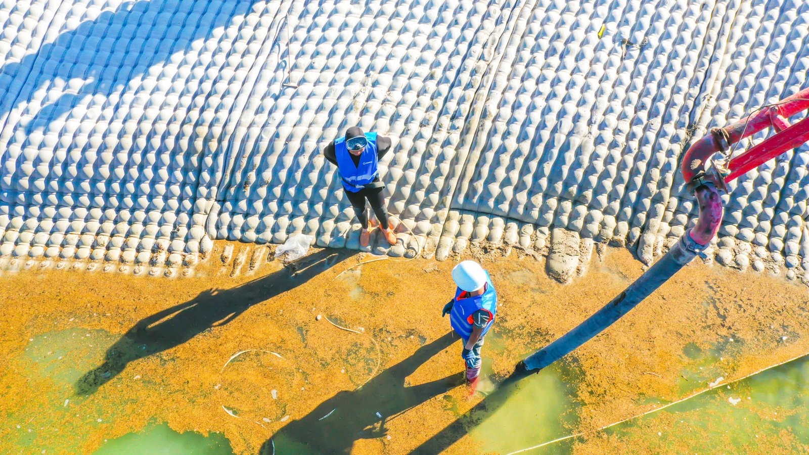 Filter Point Concrete Mattress Installation for Bank Protection